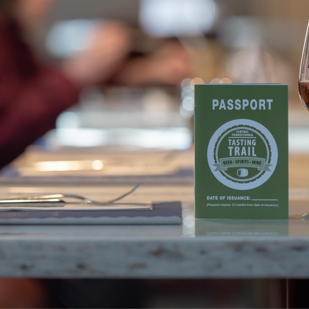 What is your favorite reason to venture through Happy Valley during the holidays?
˙
We're partial to the farm tours, fresh markets, craft made drinks and made-from-scratch meals. Consider giving the gift of a @centralpatastingtrail passport this holiday s