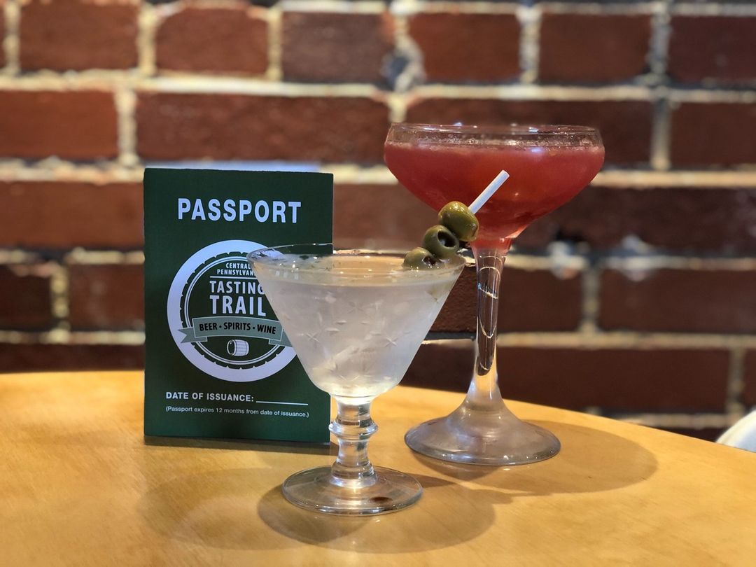 With a passport from the @centralpatastingtrail you can stamp your way through a unique tasting experience with many #HVAgventures members.
˙
#HVAgventures #DrinkHappyValley #ShopSmall #HappyValleyPA #FallinPA #agricultural #yeehaw #saddleup #freshpicked 