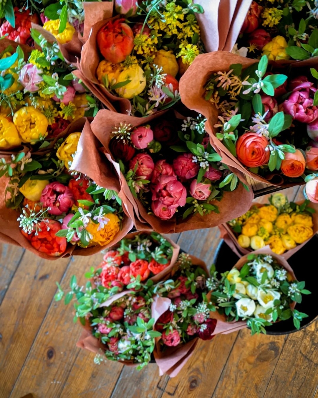 Valentine's Day is coming up! Make the day special by pre-ordering a Valentine's Day Bouquet from #HVAgventures destination @rootedfarmstead 