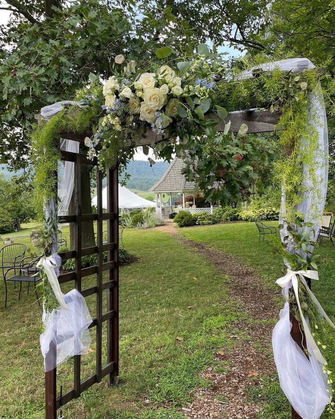 Did you know it's wedding season in Centre County? ❤️⠀
⠀
RE Farm Cafe at Windswept Farm offers a one-of-a-kind dining experience on a beautiful working farm. But do you know they also host weddings and social events! 