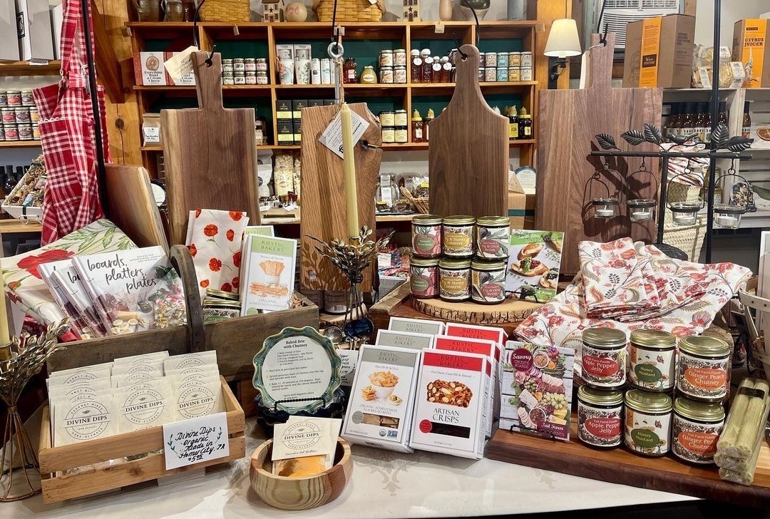 In addition to being the flagship store for Tait Farm Foods’ specialty foods, dozens of other Pennsylvania-made food products are represented at the Harvest Shop as well. ⠀
⠀
From artisan foods crafted by hand to signature items from popular Happy Valley 